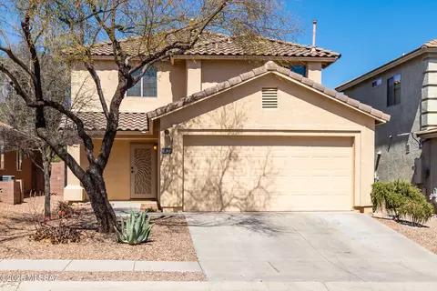 676 W Emerald Key Dr, Green Valley, AZ 85614