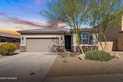 10880 W Sarabella Dr, Marana, AZ 85653