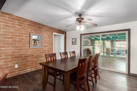 Dining - 5251 E 4th St, Tucson, AZ 85711 photo 1 of 2