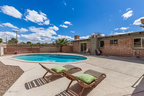 Exterior - 5251 E 4th St, Tucson, AZ 85711 photo 11 of 11