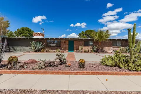 5251 E 4th St, Tucson, AZ 85711