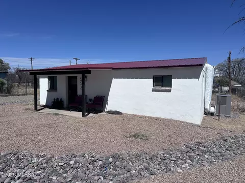 Exterior - 553 E 6th St, Benson, AZ 85602 photo 1 of 2
