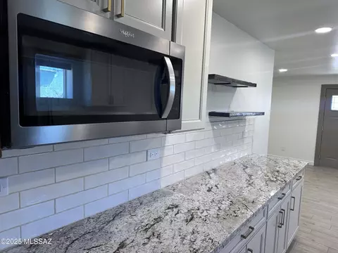 Kitchen - 553 E 6th St, Benson, AZ 85602 photo 8 of 8