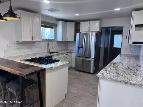 Kitchen - 553 E 6th St, Benson, AZ 85602 photo 3 of 8