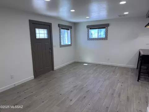Living - 553 E 6th St, Benson, AZ 85602 photo 1 of 2
