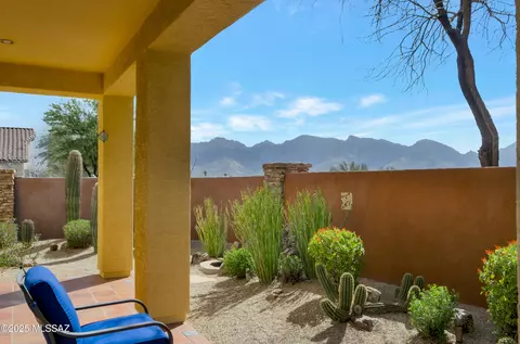 957 W Leatherleaf Dr, Oro Valley, AZ 85737
