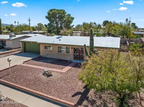 View/Area - 7812 E Pima St, Tucson, AZ 85715 photo 3 of 5