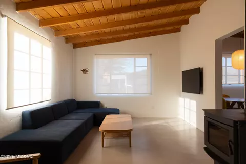 2564 N Treat Ave, Tucson, AZ 85716