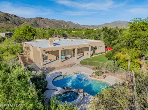 10430 E Snyder Creek Pl, Tucson, AZ 85749