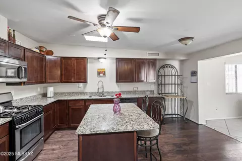 Kitchen - 7205 E Stella Rd, Tucson, AZ 85730 photo 2 of 4