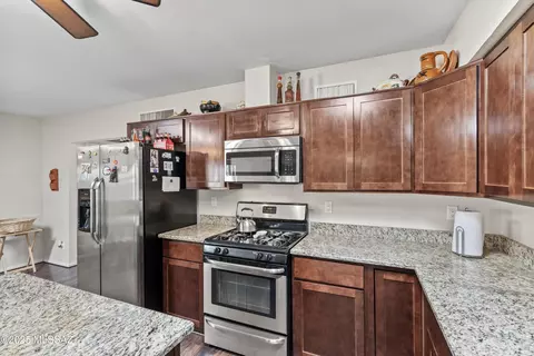 Kitchen - 7205 E Stella Rd, Tucson, AZ 85730 photo 3 of 4