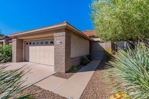 2290 E Montrose Canyon Dr, Oro Valley, AZ 85755