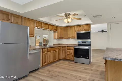 Kitchen - 7731 E David Dr, Tucson, AZ 85730 photo 4 of 4
