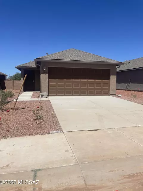 22086 E Arcus Pl, Red Rock, AZ 85145