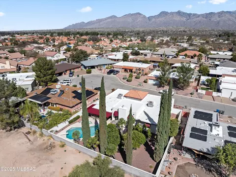 View/Area - 8240 E Oneida Pl, Tucson, AZ 85715 photo 4 of 5
