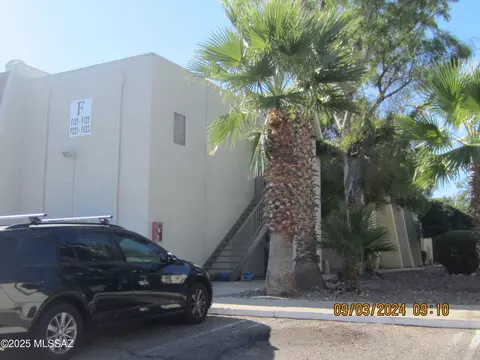 1620 N Wilmot Rd #F223, Tucson, AZ 85712