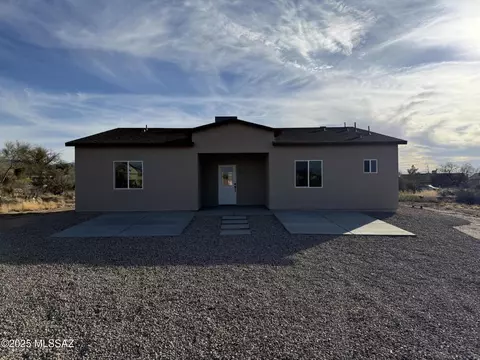 Exterior - 241 S Atlanta Pl, Vail, AZ 85641 photo 5 of 5