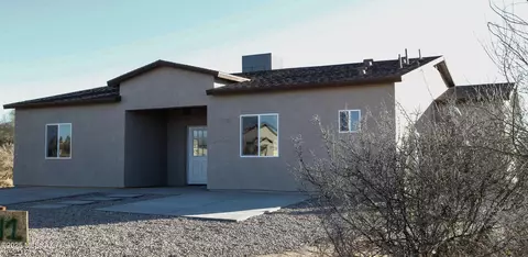 Exterior - 241 S Atlanta Pl, Vail, AZ 85641 photo 2 of 5