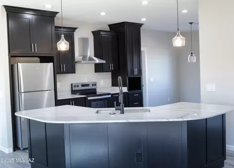 Kitchen - 241 S Atlanta Pl, Vail, AZ 85641 photo 3 of 5
