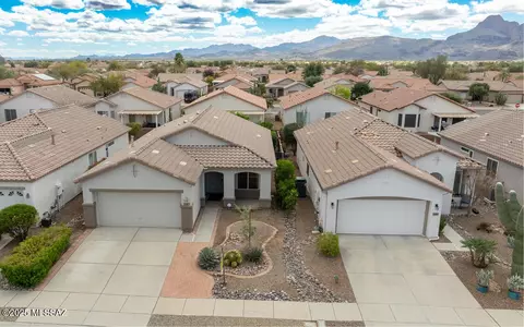 7621 W Copper Crest Pl, Tucson, AZ 85743