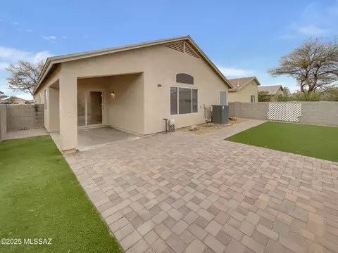 Exterior - 8429 S Burien Rd, Tucson, AZ 85747 photo 2 of 4