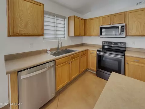 Kitchen - 8429 S Burien Rd, Tucson, AZ 85747 photo 2 of 3