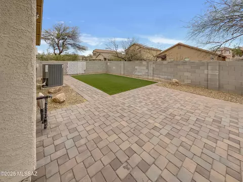 Exterior - 8429 S Burien Rd, Tucson, AZ 85747 photo 3 of 4