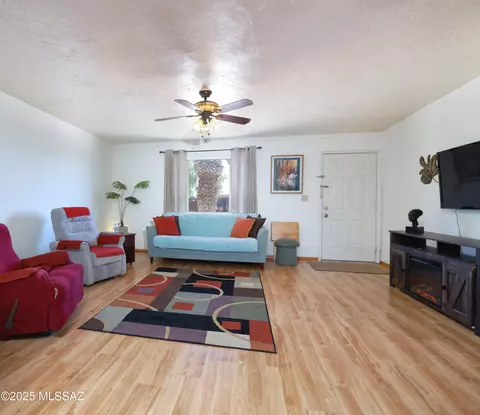 Living - 9521 E Myra Dr, Tucson, AZ 85730 photo 1 of 4