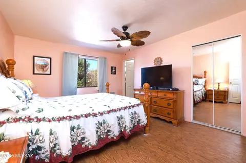 Bedroom - 9521 E Myra Dr, Tucson, AZ 85730 photo 1 of 5