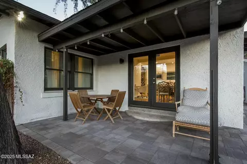 Exterior - 424 E 16th St, Tucson, AZ 85701 photo 9 of 13