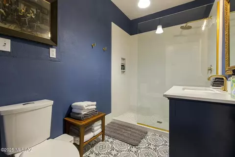 Bath - 424 E 16th St, Tucson, AZ 85701 photo 3 of 3