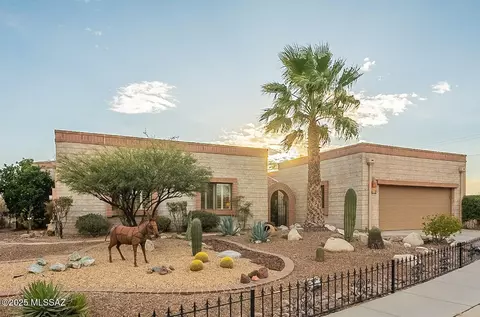 2091 W Via Del Picamaderos, Green Valley, AZ 85622