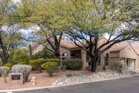 5961 N Coatimundi Dr, Tucson, AZ 85750