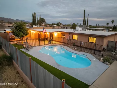 9715 E Celeste Dr, Tucson, AZ 85730