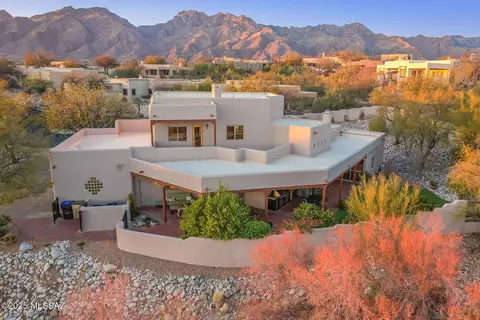6920 E Rocky Canyon Pl, Tucson, AZ 85750