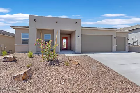 14819 N Blue Juniper Ln, Marana, AZ 85658
