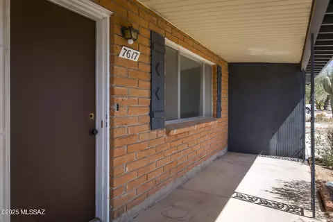 7617 E 38th St, Tucson, AZ 85730 photo 4