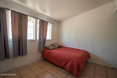 Bedroom - 2045 E 33rd St, Tucson, AZ 85713 photo 2 of 2