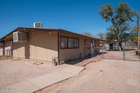 2045 E 33rd St, Tucson, AZ 85713