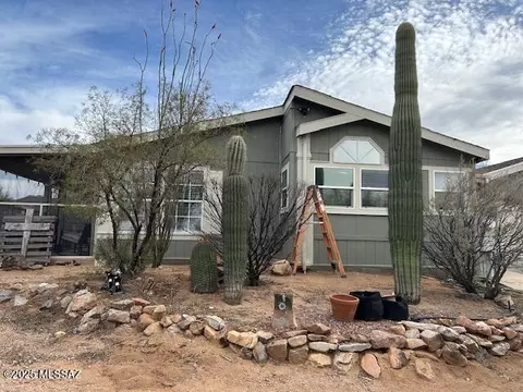 10021 W Shidoni Ln, Tucson, AZ 85743