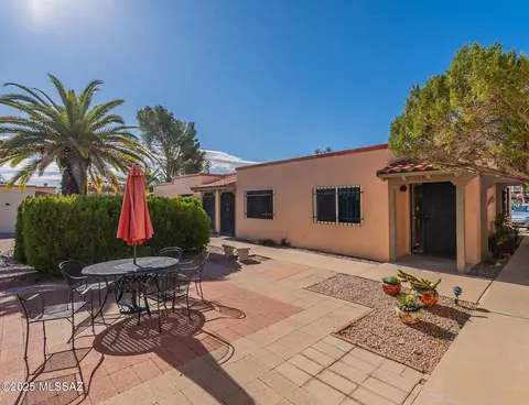 1101 S Calle De Las Casitas, Green Valley, AZ 85614