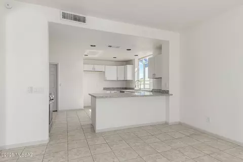 Kitchen - 64685 E Drifter Dr, Saddlebrooke, AZ 85739 photo 3 of 3