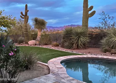 7732 N Via Atascadero, Tucson, AZ 85743