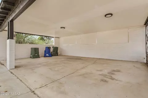 Exterior - 3432 E Lee St, Tucson, AZ 85716 photo 5 of 9