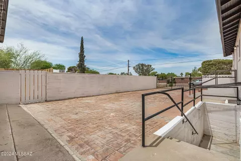 Exterior - 3432 E Lee St, Tucson, AZ 85716 photo 6 of 9