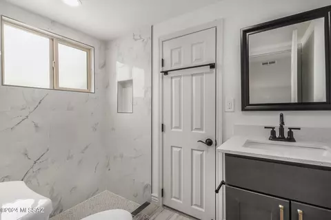 Bath - 3432 E Lee St, Tucson, AZ 85716 photo 1 of 2