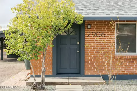 2906 E Presidio Rd, Tucson, AZ 85716