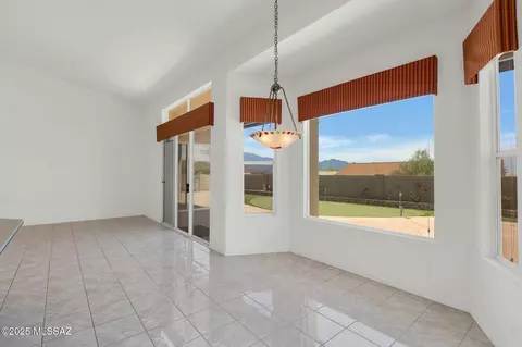 Dining - 65621 E Desert Moon Ct, Saddlebrooke, AZ 85739 photo 2 of 2
