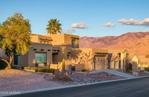 1725 E Ganymede Dr, Oro Valley, AZ 85737