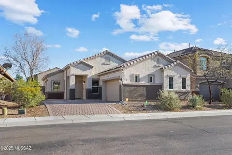 9021 W Rolling Springs Dr, Marana, AZ 85653